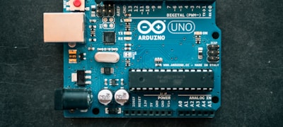 实时比分与赛程数据表界面