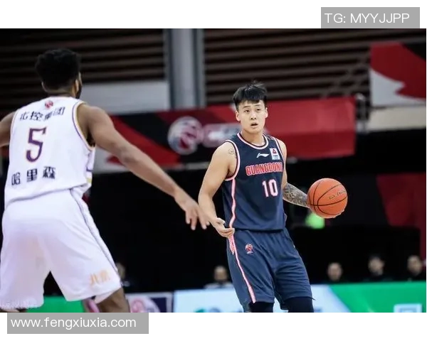 重庆篮球队防反革新探索：从战术调整到球员素质提升的全方位分析